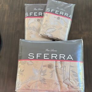 SFERRA Sonya Latte - 2 Euro Shams + King Duvet